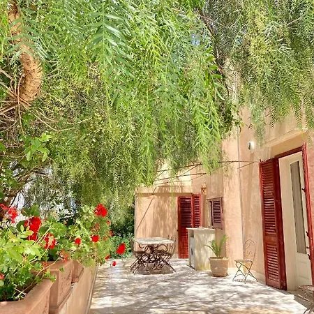 Giulia Villa *