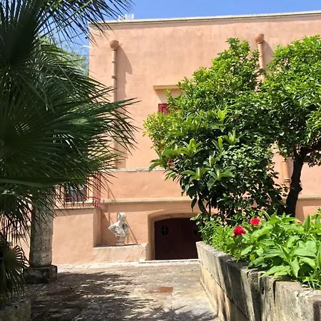 Giulia Villa